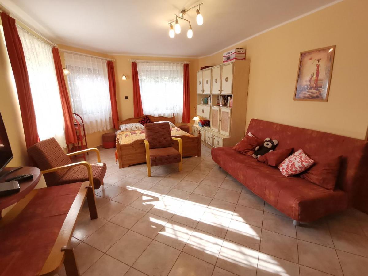 Marika Apartman Hajdúszoboszló Esterno foto