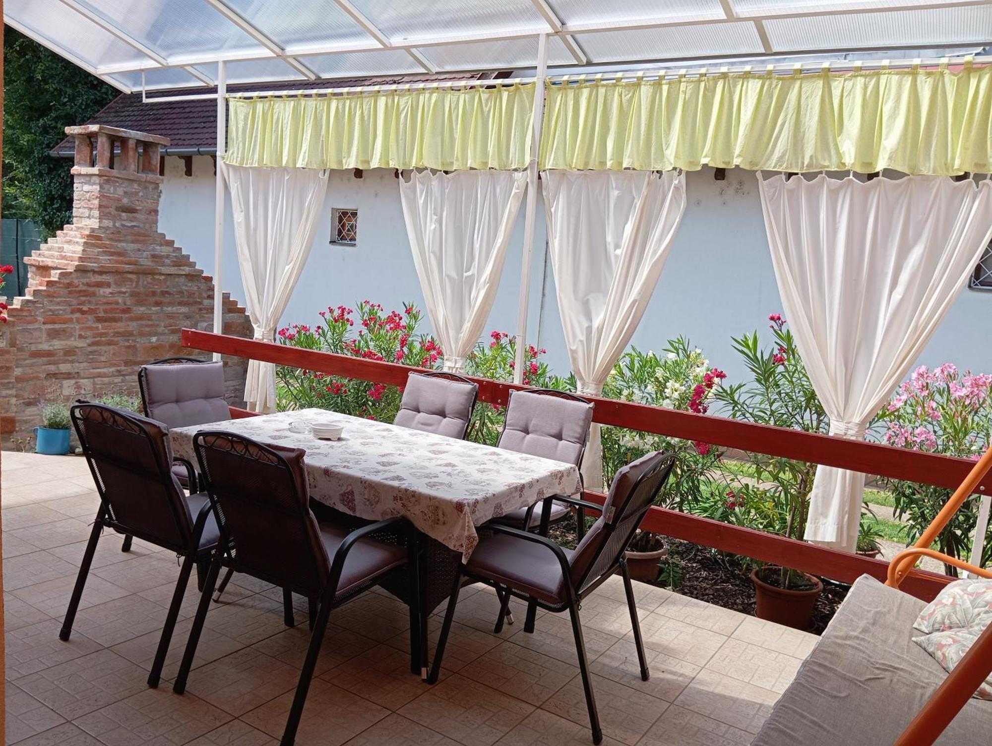 Marika Apartman Hajdúszoboszló Esterno foto